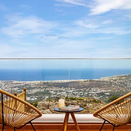 Mari Chania, With Private Ecologic Pool And Amazing View! 빌라