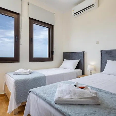 Mari Chania, With Private Ecologic Pool And Amazing View! 빌라