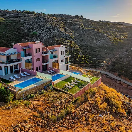 Mari Chania, With Private Ecologic Pool And Amazing View! Willa