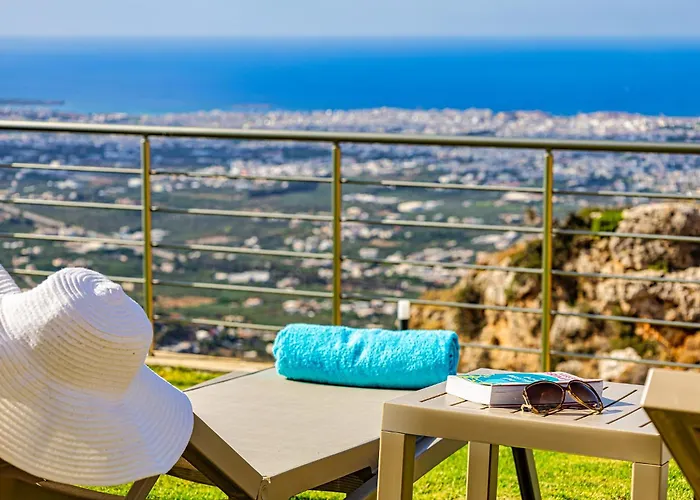 Mari Chania, With Private Ecologic Pool And Amazing View! Ханья