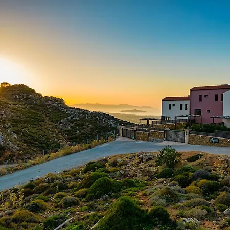 Mari Chania, With Private Ecologic Pool And Amazing View! 干尼亞