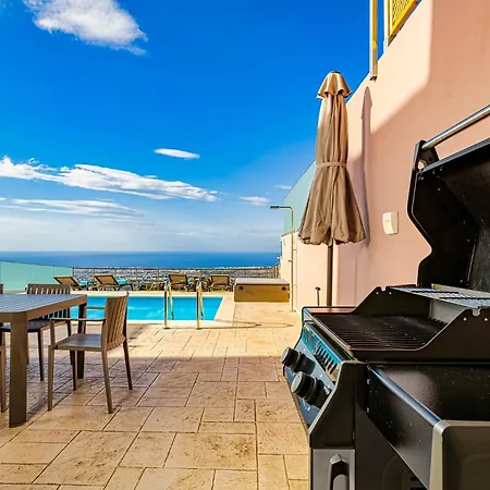 Mari Chania, With Private Ecologic Pool And Amazing View! 别墅 干尼亞